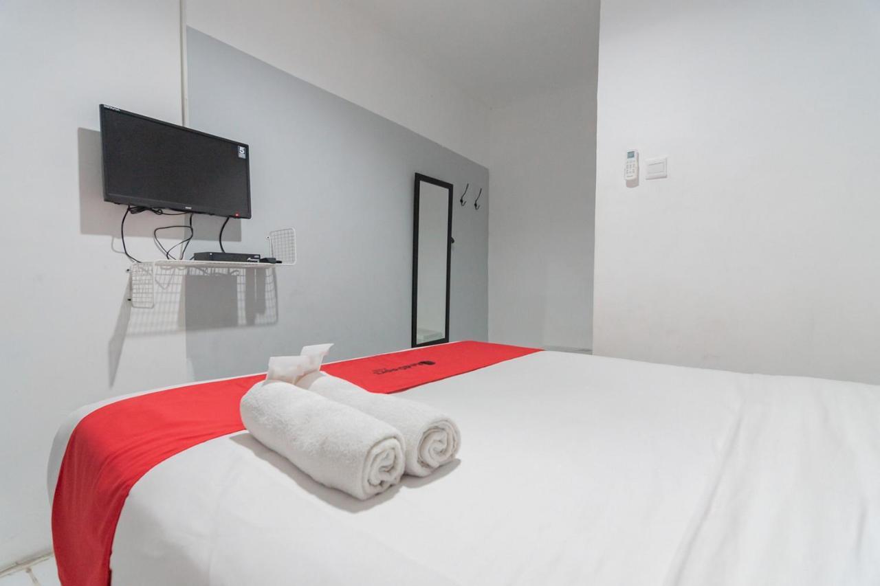 Reddoorz At Sani Guest House Balikpapan Exterior photo